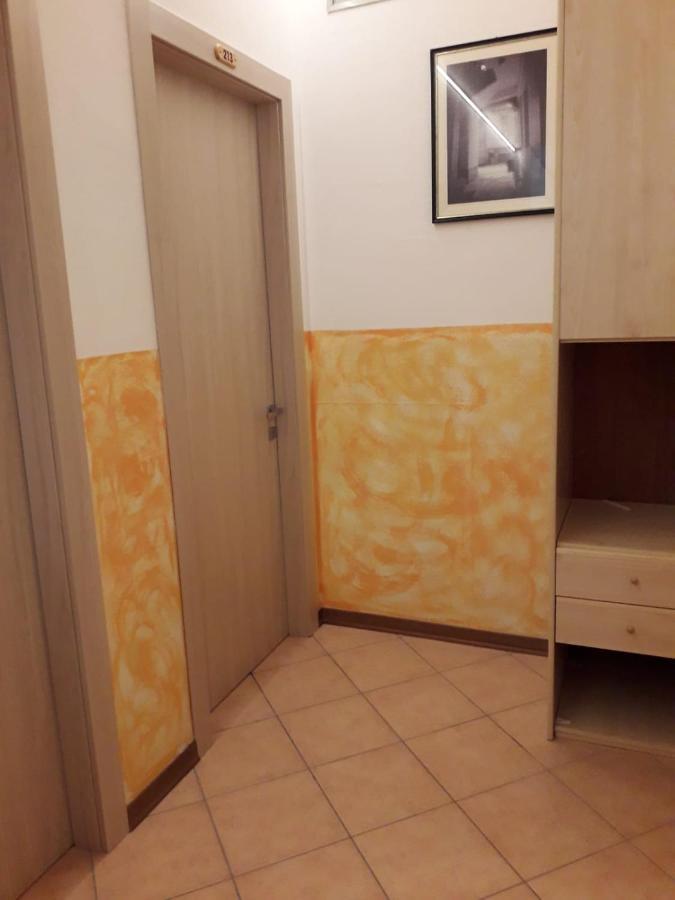 Albergo Del Turista Vernasca المظهر الخارجي الصورة