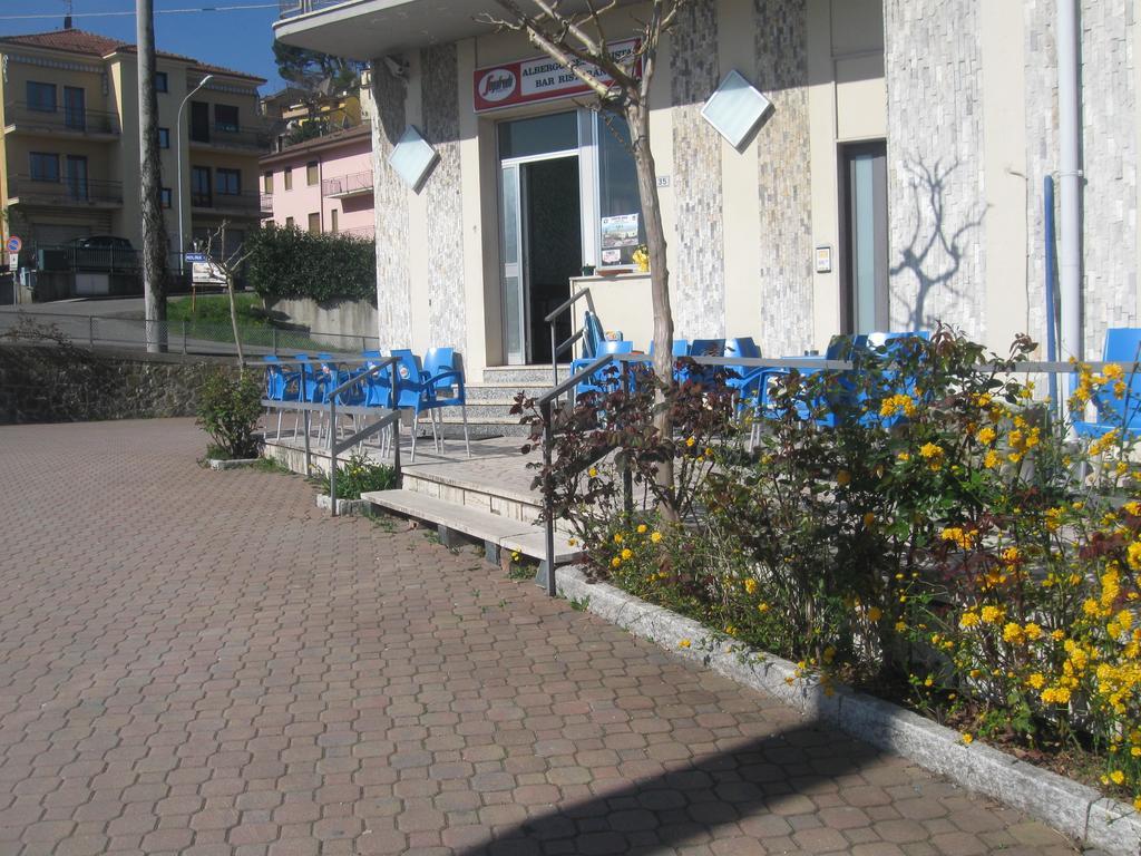 Albergo Del Turista Vernasca المظهر الخارجي الصورة