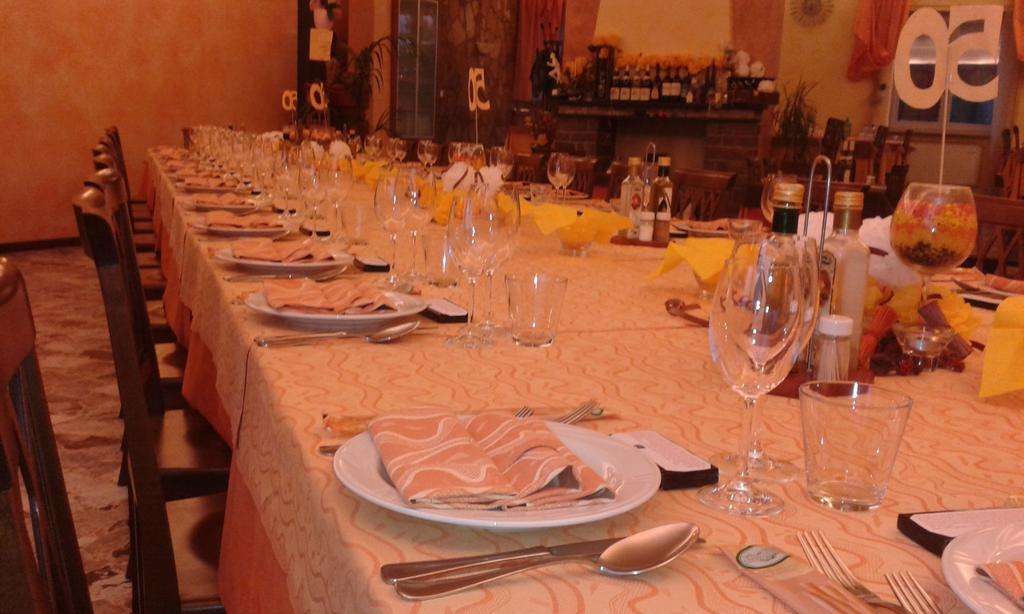 Albergo Del Turista Vernasca المظهر الخارجي الصورة