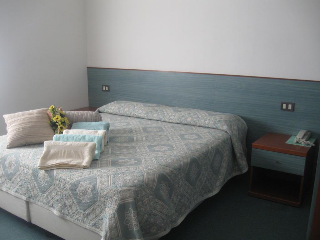 Albergo Del Turista Vernasca الغرفة الصورة